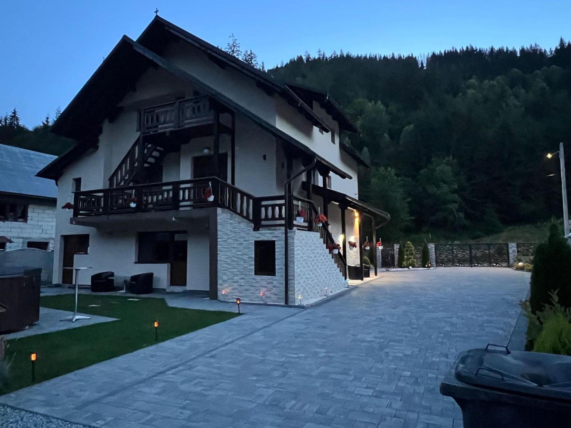 Hotel Casa Cernat à Albac Extérieur photo